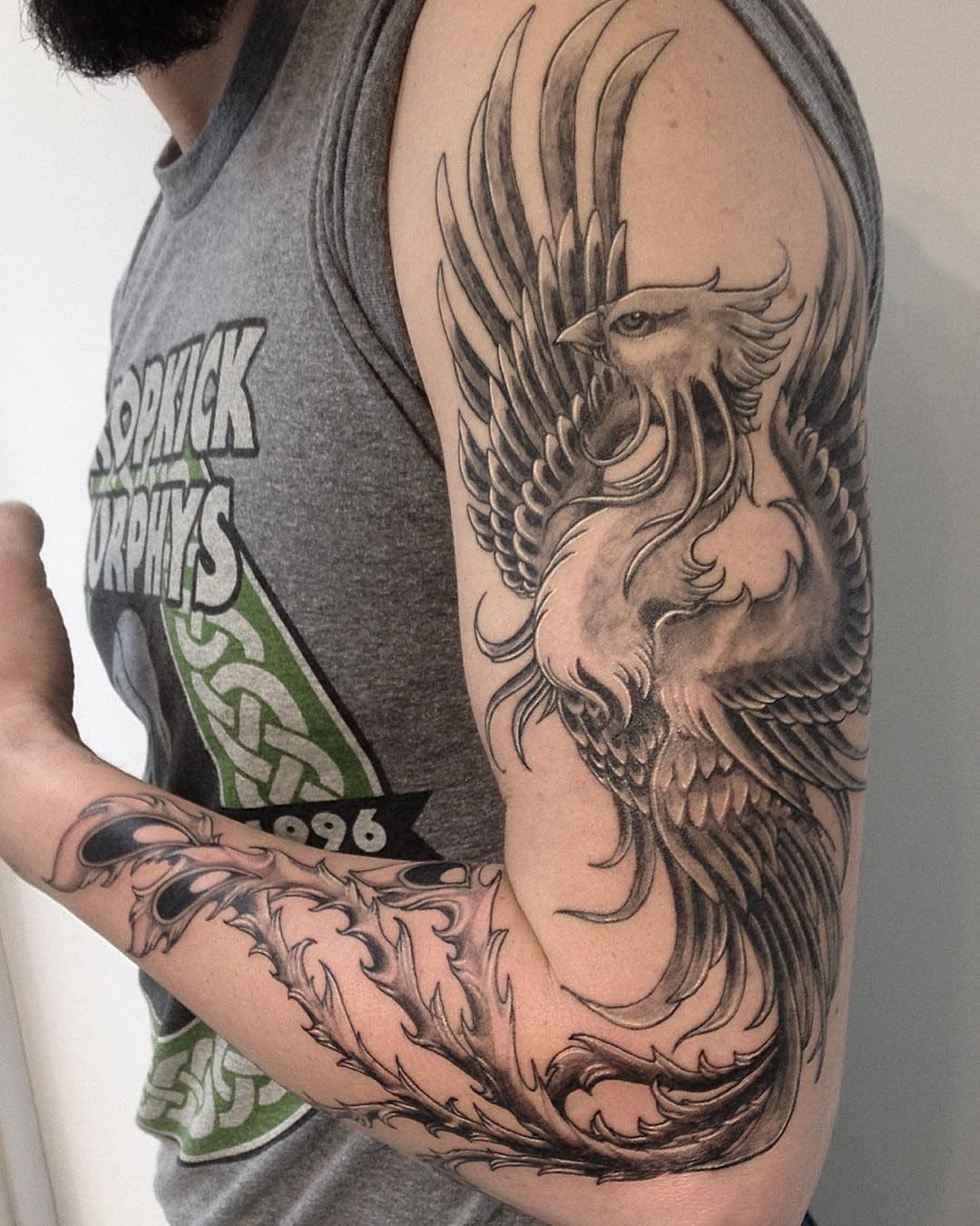 Татуировка феникса у мужчин