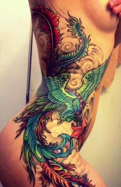 Татуировка феникс у девушек