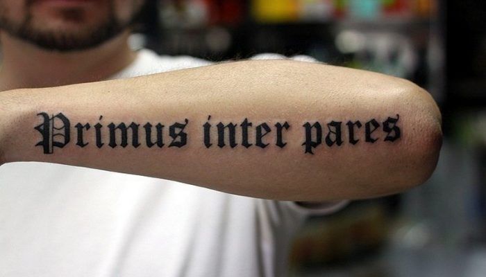Primus inter pares первый среди равных на латыни тату 