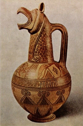 Древнегреческий кувшин с головой грифона, VII в. до н.э.