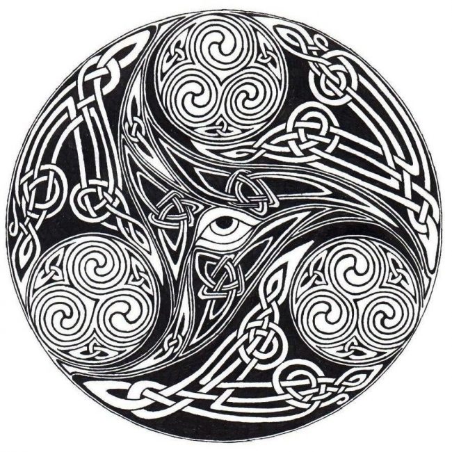 Татуировка кельтского медальона