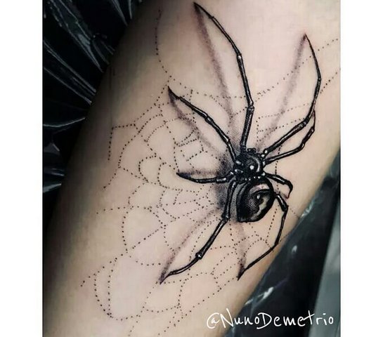 До ужаса красивые татуировки паука на руке: 35 фото
