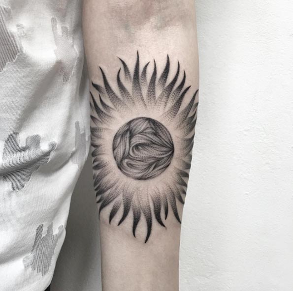 Blackwork Sun Tattoo by Parvick