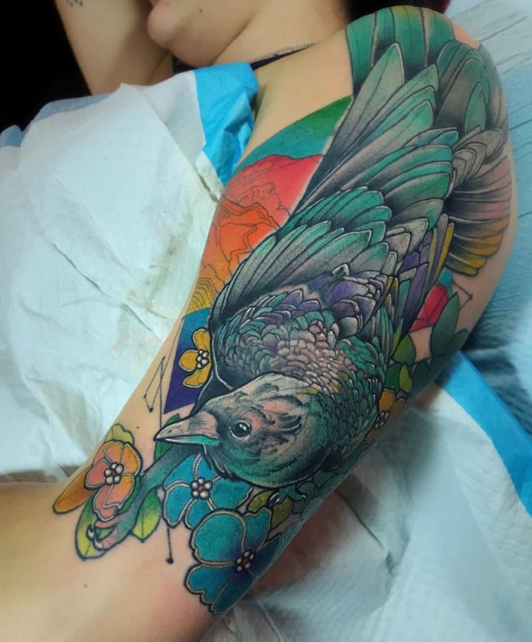 Татуировка ворон цветная