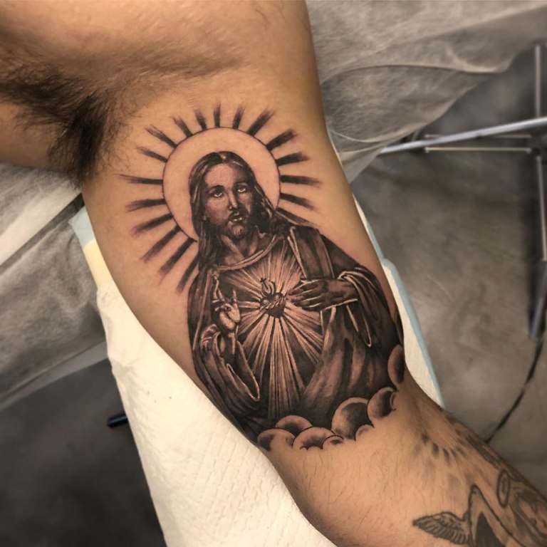 татуировки иисуса христа